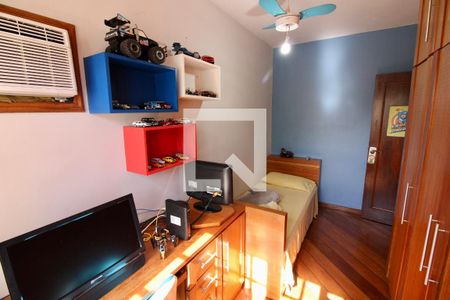 Casa de condomínio à venda com 190m², 3 quartos e 2 vagasQuarto 2