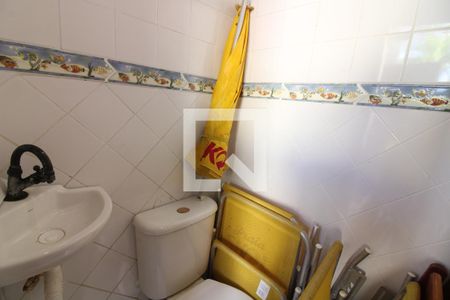 Casa de condomínio à venda com 190m², 3 quartos e 2 vagasBanheiro da Piscina