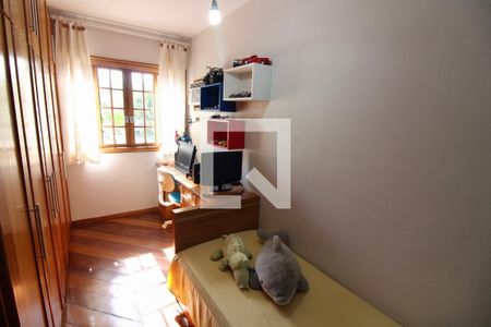 Casa de condomínio à venda com 190m², 3 quartos e 2 vagasQuarto 2
