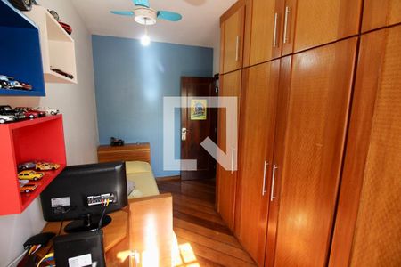 Casa de condomínio à venda com 190m², 3 quartos e 2 vagasQuarto 2