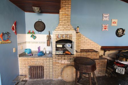 Casa de condomínio à venda com 190m², 3 quartos e 2 vagasChurrasqueira