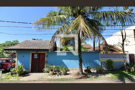 Casa de condomínio à venda com 190m², 3 quartos e 2 vagasFachada