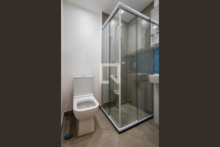 Banheiro de apartamento para alugar com 1 quarto, 19m² em Pinheiros, São Paulo