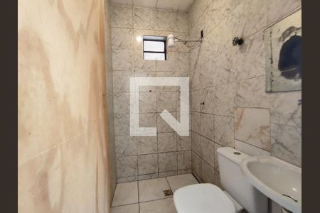 Banheiro  de casa para alugar com 3 quartos, 55m² em Xangri-lá, Contagem