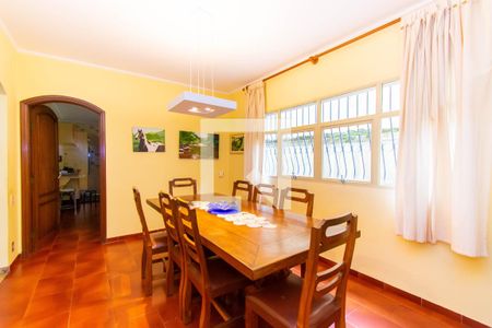 Casa à venda com 420m², 4 quartos e 4 vagasCopa