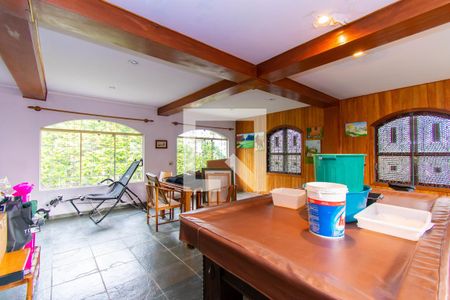 Casa à venda com 420m², 4 quartos e 4 vagasSalão de Jogos