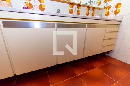 Casa à venda com 420m², 4 quartos e 4 vagasBanheiro da Suíte 2