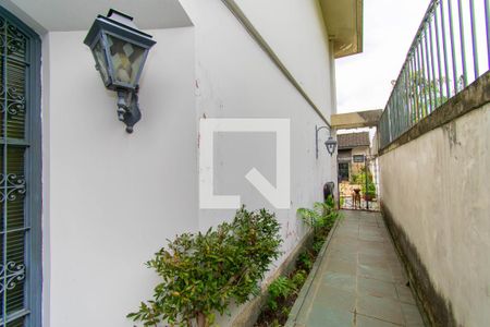 Casa à venda com 420m², 4 quartos e 4 vagasCorredor Externo