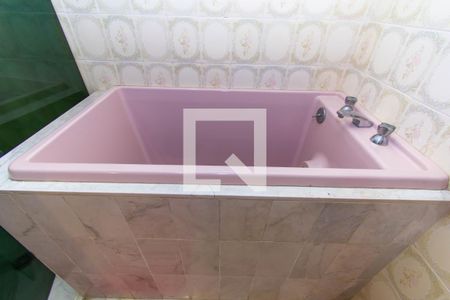 Casa à venda com 420m², 4 quartos e 4 vagasBanheiro da Suíte 1