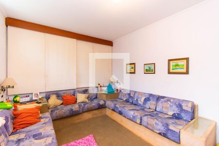 Casa à venda com 420m², 4 quartos e 4 vagasSala de TV