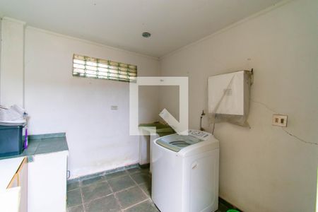 Casa à venda com 420m², 4 quartos e 4 vagasÁrea de Serviço 2