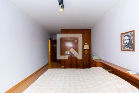 Casa à venda com 420m², 4 quartos e 4 vagasSuíte 1