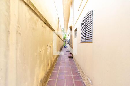 Casa à venda com 420m², 4 quartos e 4 vagasCorredor Externo 2