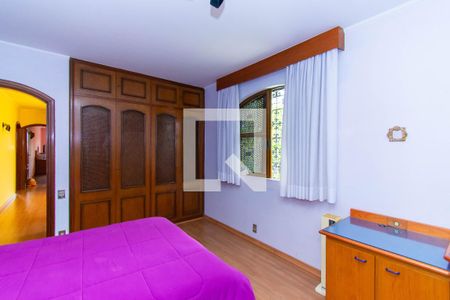 Casa à venda com 420m², 4 quartos e 4 vagasQuarto 1