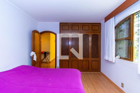 Casa à venda com 420m², 4 quartos e 4 vagasQuarto 1