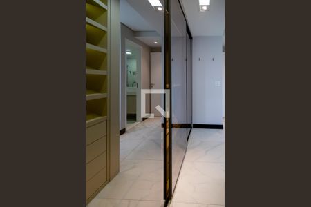 Apartamento para alugar com 93m², 2 quartos e 2 vagas Apartamento para alugar com 93m², 2 quartos e 2 vagasCloset Quarto 2 - Suíte