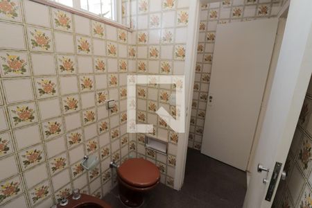 Casa à venda com 168m², 4 quartos e 2 vagas Casa à venda com 168m², 4 quartos e 2 vagasBanheiro da Suíte