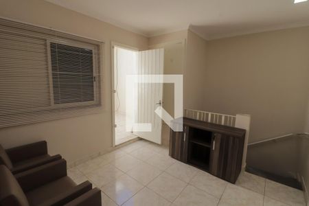 Casa à venda com 168m², 4 quartos e 2 vagas Casa à venda com 168m², 4 quartos e 2 vagasEscritório