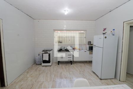 Casa à venda com 168m², 4 quartos e 2 vagas Casa à venda com 168m², 4 quartos e 2 vagasCozinha