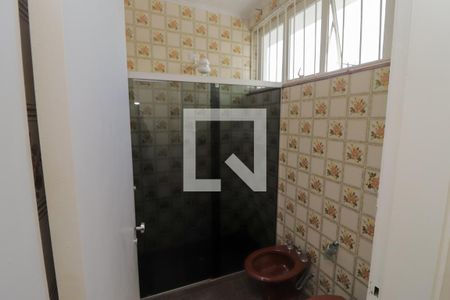 Casa à venda com 168m², 4 quartos e 2 vagas Casa à venda com 168m², 4 quartos e 2 vagasBanheiro da Suíte