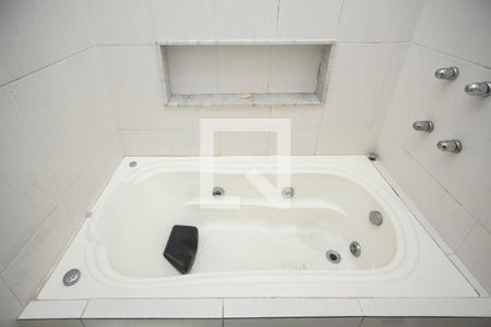 Apartamento à venda com 70m², 2 quartos e 1 vagaBanheiro Suíte