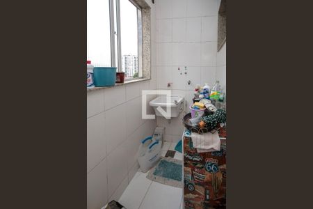 Apartamento à venda com 70m², 2 quartos e 1 vagaÁrea de Serviço