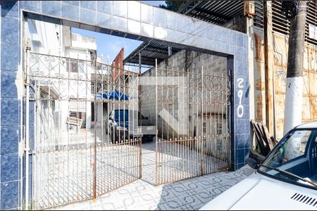 Casa para alugar com 60m², 2 quartos e sem vagaFachada