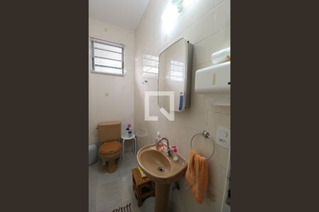 Casa à venda com 112m², 3 quartos e 2 vagas Casa à venda com 112m², 3 quartos e 2 vagasBanheiro