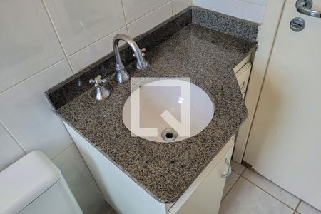 Apartamento à venda com 96m², 3 quartos e 2 vagasBanheiro Social