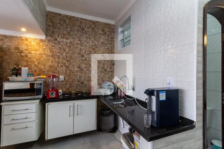Casa para alugar com 250m², 3 quartos e 3 vagas Casa para alugar com 250m², 3 quartos e 3 vagasDetalhe da cozinha/churrasqueira