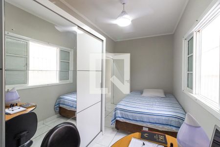 Casa para alugar com 250m², 3 quartos e 3 vagas Casa para alugar com 250m², 3 quartos e 3 vagasQuarto