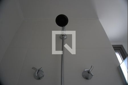 Banheiro de kitnet/studio para alugar com 1 quarto, 26m² em Vila Mariana, São Paulo