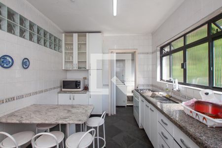 Apartamento para alugar com 130m², 3 quartos e 2 vagasCozinha