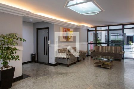 Apartamento para alugar com 130m², 3 quartos e 2 vagasÁrea Comum - Hall