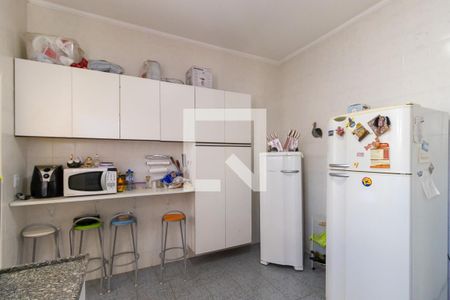 Casa à venda com 180m², 3 quartos e 4 vagas Casa à venda com 180m², 3 quartos e 4 vagasCozinha