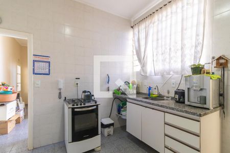 Casa à venda com 180m², 3 quartos e 4 vagas Casa à venda com 180m², 3 quartos e 4 vagasCozinha