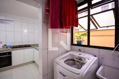 Apartamento à venda com 79m², 3 quartos e 1 vagaÁrea de Serviço 