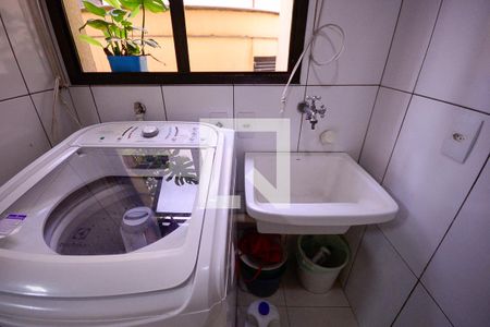 Apartamento à venda com 79m², 3 quartos e 1 vagaÁrea de Serviço 