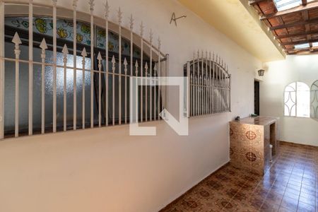 Casa à venda com 150m², 2 quartos e 1 vagaCorredor Lateral