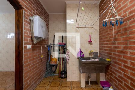 Casa à venda com 150m², 2 quartos e 1 vagaÁrea de Serviço