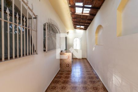 Casa à venda com 150m², 2 quartos e 1 vagaCorredor Lateral