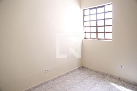 Quarto 1 de casa para alugar com 2 quartos, 50m² em Vila Clarice, São Paulo
