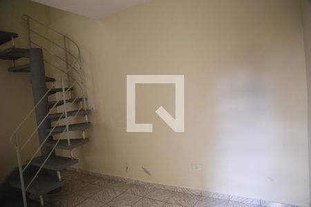 Sala de casa para alugar com 2 quartos, 50m² em Vila Clarice, São Paulo