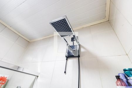 Casa à venda com 380m², 2 quartos e 10 vagasBanheiro - Chuveiro