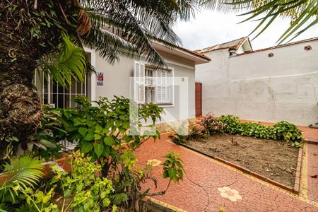 Casa à venda com 380m², 2 quartos e 10 vagasFachada da Casa