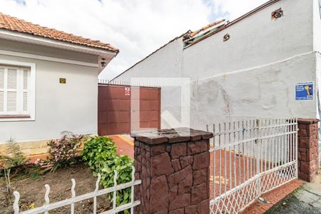 Casa à venda com 380m², 2 quartos e 10 vagasFachada da Casa