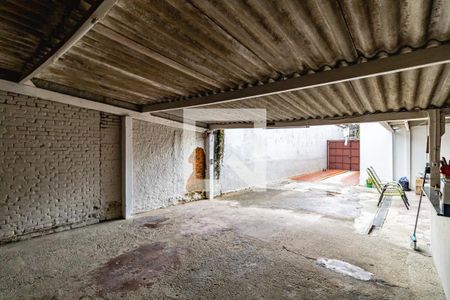 Casa à venda com 380m², 2 quartos e 10 vagasQuintal