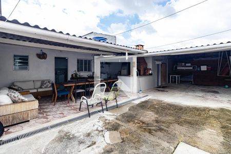 Casa à venda com 380m², 2 quartos e 10 vagasQuintal