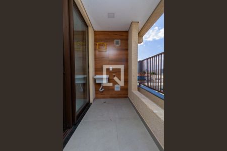 Apartamento à venda com 44m², 2 quartos e 1 vagaVaranda e Área de Serviço