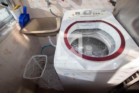 Casa de condomínio à venda com 70m², 2 quartos e 1 vagaÁrea de Serviço